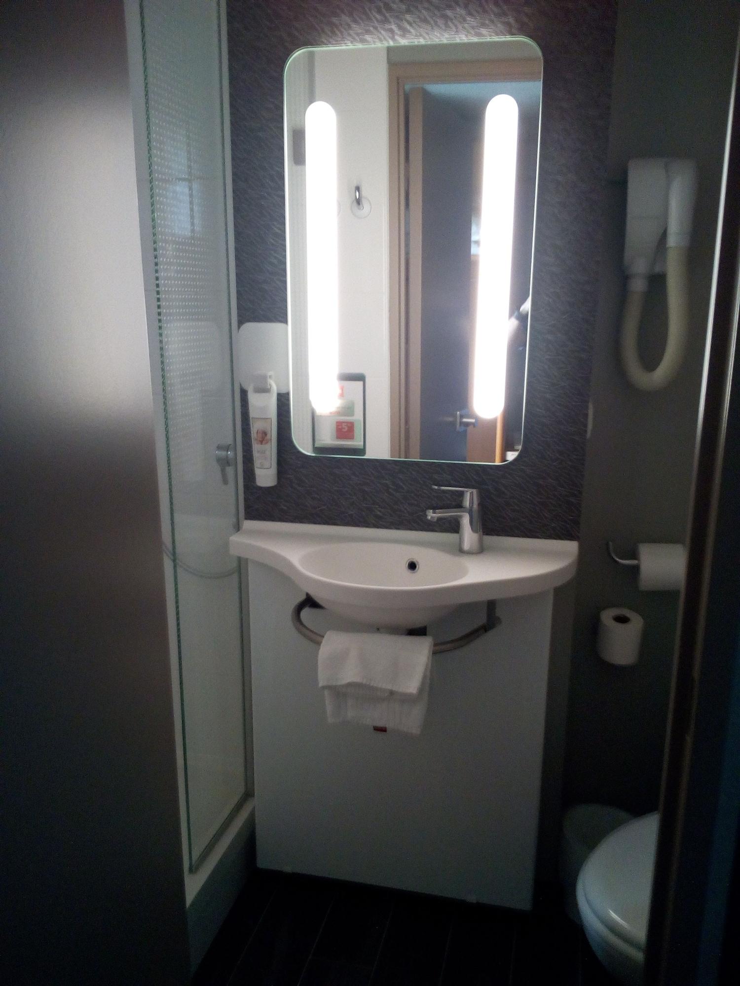 Ibis Carcassonne Centre - La Cite Otel Dış mekan fotoğraf