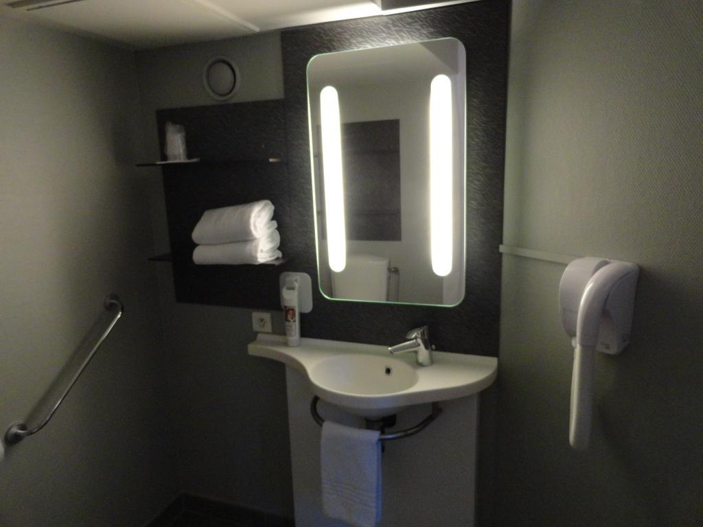 Ibis Carcassonne Centre - La Cite Otel Dış mekan fotoğraf
