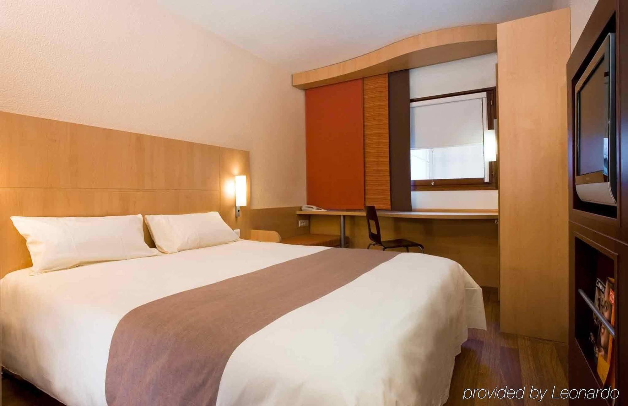 Ibis Carcassonne Centre - La Cite Otel Dış mekan fotoğraf